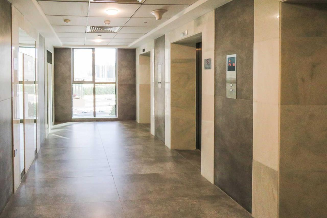 Oyo 860 Studio Apartment, Maya Tower 4, Jumeirah Village Triangle 두바이 외부 사진